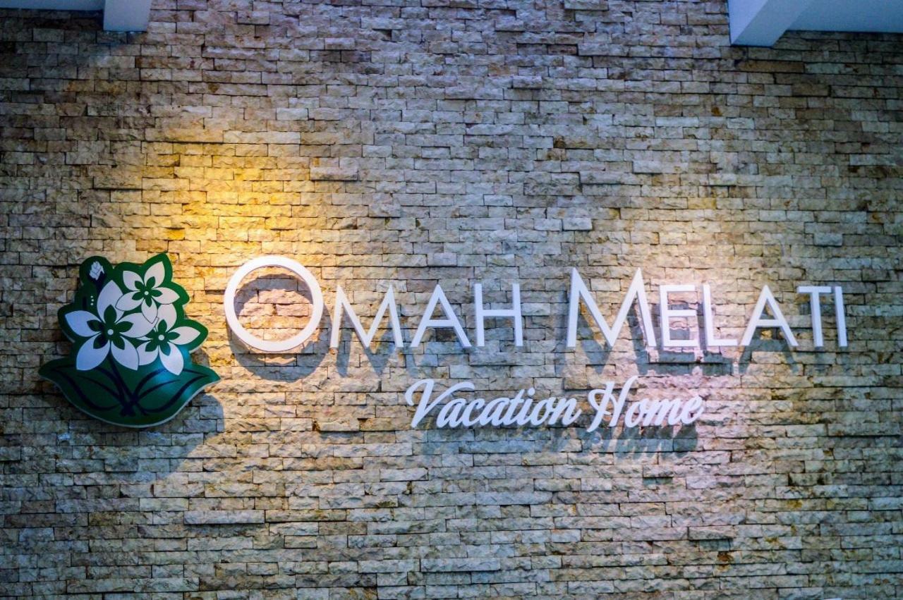 Omah Melati - Vacation Home Surakarta  Экстерьер фото