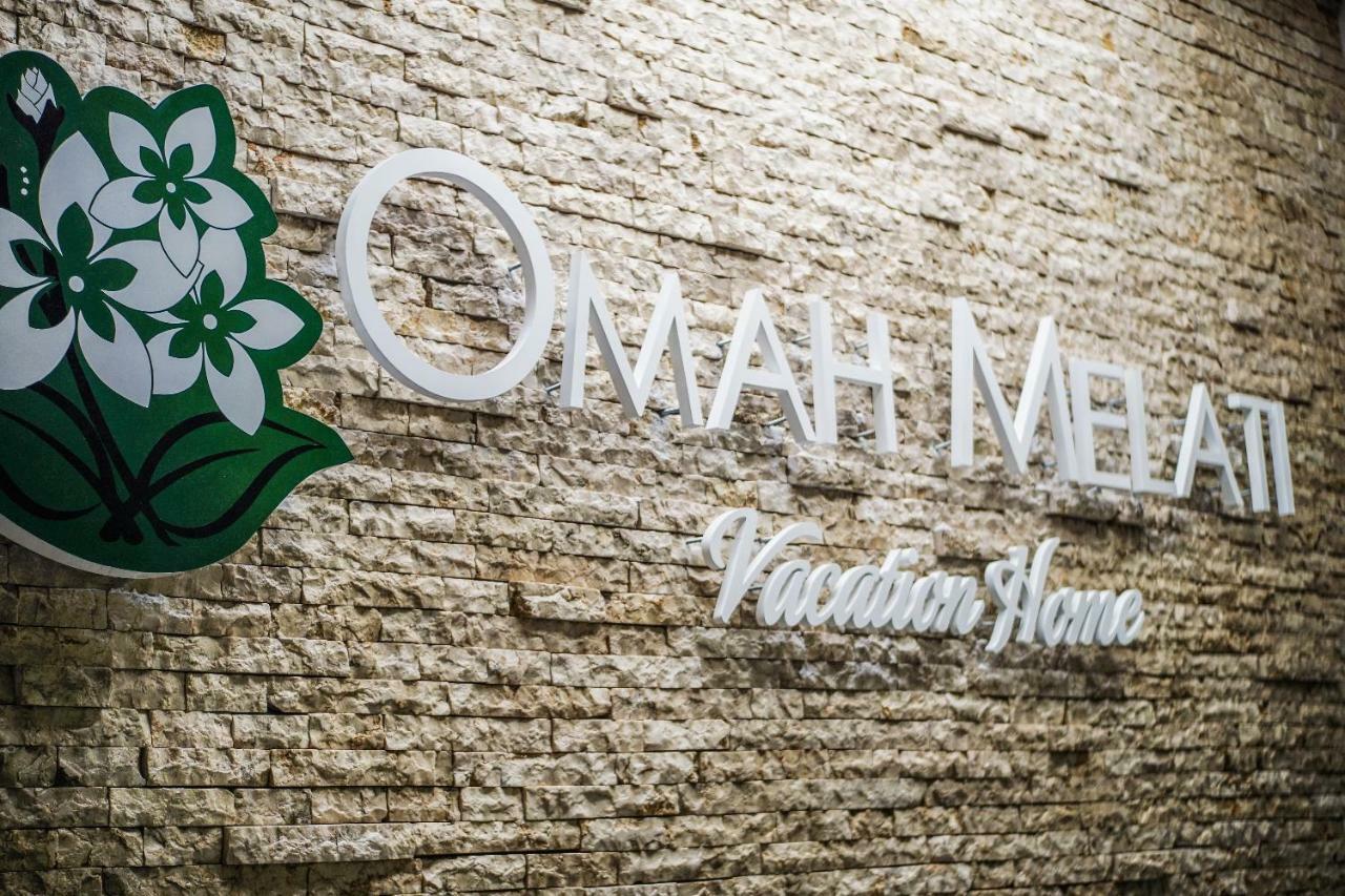 Omah Melati - Vacation Home Surakarta  Экстерьер фото